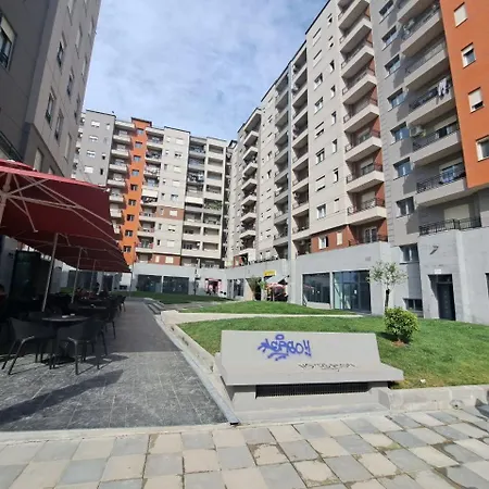 아파트 New And Super Furnished